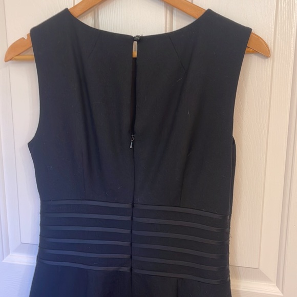 Black Sleeveless Banana Republic Dress size 8 - Picture 3 of 4